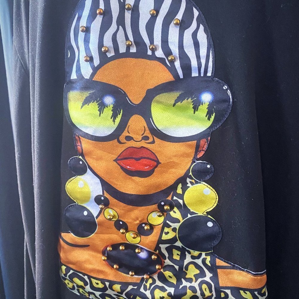 Free Kisses - Caribbean Queen Graphic Hoodie